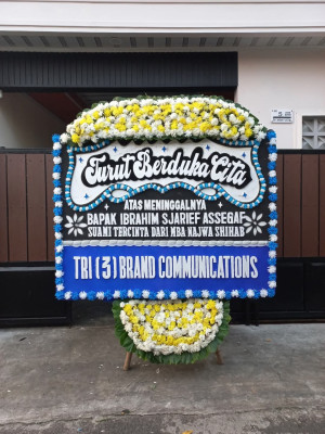 Papan Bunga Duka di Medan Amplas